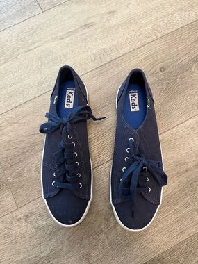 KEDS Navy Blue Sneakers with blue Laces. Size 9